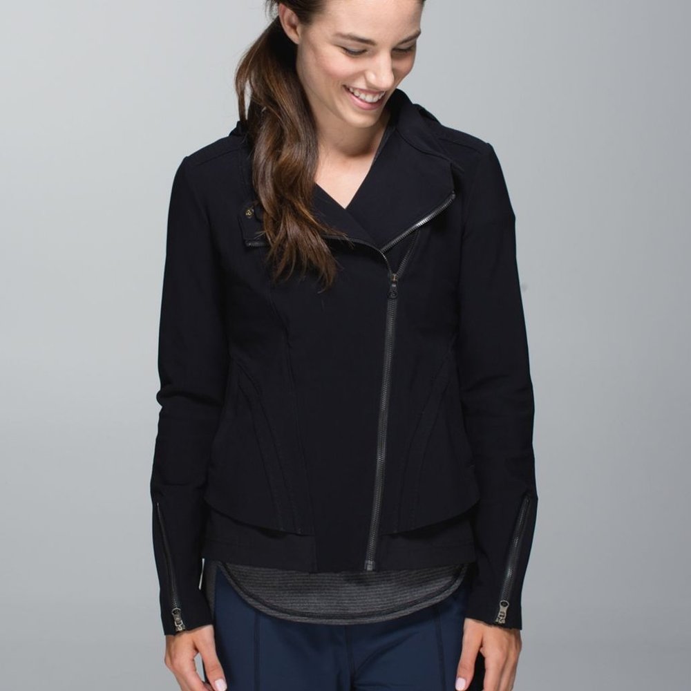 Lululemon Bust A Move Jacket Black Size 8